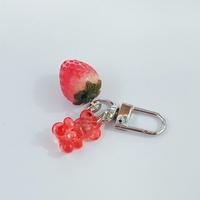 Gambar Gantungan Kunci Buah Strawberry/Keychain Mini Strawberry With Love - # B dari Arjun@ Store undefined 4 Tokopedia