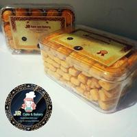 Gambar nastar wijsman premium dari JR Cake &amp; Bakery undefined 4 Tokopedia