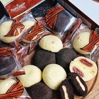 Gambar Bakpia Kukus Tugu Jogja - Original Coklat dari Semar Joyoo undefined 3 Tokopedia
