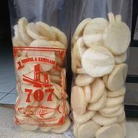 Gambar kerupuk kemplang asli Palembang, kemplang kancing asli tenggiri 250 gr dari Khaspalembang undefined 4 Tokopedia