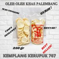 Gambar kerupuk kemplang asli Palembang, kemplang kancing asli tenggiri 250 gr dari Khaspalembang undefined 3 Tokopedia