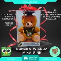 Gambar Boneka  wisuda mika 17 cm termasuk pita, selendang nama kartu ucapan - pink dari ArunaElvirabear undefined 1 Tokopedia