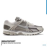 Gambar Air Zoom Vomero 5 Mens Road Running Shoes - Light Iron Ore - Light Iron Ore, 40 dari MDAP SPORT undefined 1 Tokopedia