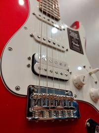 Gambar Fender Player Strat HSS Elect Guitar, PF FB, Candy Apple Red dari MG Music Indonesia. undefined 5 Tokopedia