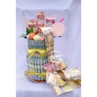 Gambar Tower money cake uang tarik hadiah kue ulang tahun uang - 1 susun dari MGFRAME undefined 1 Tokopedia