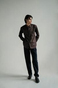Gambar Larusso Kemeja Basic Tencel Panjang - Dark Brown L001 - M dari Gimo Jaya undefined 1 Tokopedia