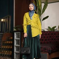 Gambar Gyura Blouse Avocado Books and Art ZS - XS dari Zaskia Sungkar Jakarta undefined 1 Tokopedia