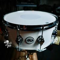Gambar DW DRUM DDLG0614SSWH Snare Drum - 6-inch x 14-inch, Gloss White dari Rockpizz Music Sesetan undefined 4 Tokopedia