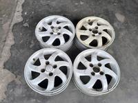 Gambar Velg Bekas Aman Soluna Ring 14 Baud 4x100 Repaint Putih dari BSCTokoSecond undefined 1 Tokopedia