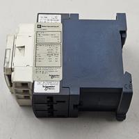 Gambar Schneider LC1D096BD 24V DC Contactor 25A France LC1D096 BD Kontaktor dari Toko Listrik Batam undefined 3 Tokopedia