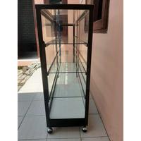 Gambar Etalase Warung/ Etalase Jualan/ Etalase Frame Coklat 2 meter dari Sinar Mandiri Alumunium 2 undefined 2 Tokopedia