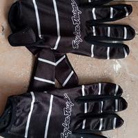 Gambar SARUNG TANGAN GLOVE TROY LEE DESIGN ORIGINAL MADE IN INDONESIA HTM dari Fanily collection R2 undefined 1 Tokopedia