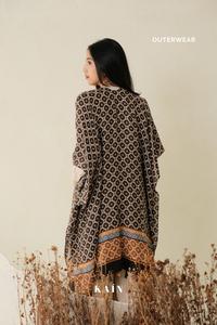 Gambar SHOPKAIN Kraton Outer in Black - OUTERWEAR - Kraton Black Ou dari shopkain undefined 4 Tokopedia