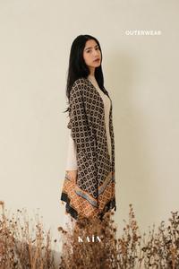 Gambar SHOPKAIN Kraton Outer in Black - OUTERWEAR - Kraton Black Ou dari shopkain undefined 3 Tokopedia