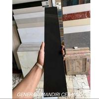Gambar LIS PLINT GRANIT 10x60  10x80 10x100 HITAM POLOS GLOSSY - 10x100 - 10x120 dari GMC Generasi mandiri ceramik undefined 1 Tokopedia