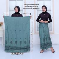 Gambar Sarung Santri Putri Batik Pekalongan Rayon Goyor Motif Pintu Aceh - Merah Bata dari BATIK PANTESKEWES undefined 3 Tokopedia