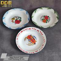 Gambar Piring Enamel 20 dan 22 cm Piring Makan Jadul Motif Bunga dan Blirik - Blirik, 22 cm dari DariDuaSatu undefined 3 Tokopedia