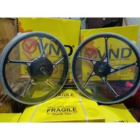 Gambar VELG VND AK55 AK 55 RING R 17 R17 ORIGINAL BEAT SCOOPY VARIO 125 VARIO 150 VARIO125 VARIO150 ORANGE BLACK POLISH CROOM Mdl ENKEI ORIGINAL not v speed gen 1 2 x1r x1 r - BLACK, BEAT SCOOPY R17 dari serbadotcom undefined 4 Tokopedia