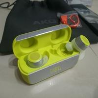 Gambar (ORIGINAL)JBL REFLECT FLOW tws tune 225 wave live peak flex tour jabra dari Kabutaku999 undefined 1 Tokopedia