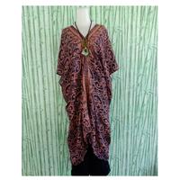 Gambar KAFTAN SERUT ALEA BATIK VISCOSE CAP SEMI TULIS BY BATIK FARIZA CIREBON - Marun Wajik dari Batik Fariza Cirebon undefined 3 Tokopedia