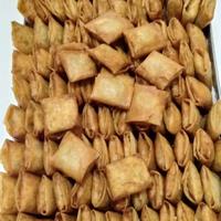 Gambar Aneka jajanan pasar/ kue bijian/kue basah dari Enggal Official undefined 2 Tokopedia