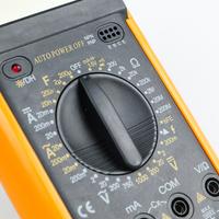 Gambar Digital Multimeter Multitester Avometer Jumbo DT9205A Original Free Baterai dari RTZstoree undefined 5 Tokopedia