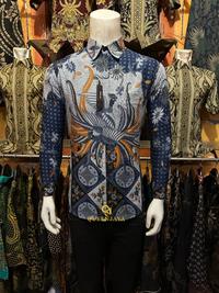 Gambar batik pria slim fit lengan panjang motif keong racun - Keong racun, M dari Batik Putra Kencana Official undefined 3 Tokopedia