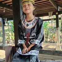 Gambar Baju Kalimantan Tengah Anak / Pakaian Adat Anak - perempuan, S dari Toko Mujur dhowie undefined 2 Tokopedia