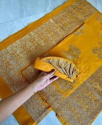 Gambar Set setelan couple kamen saput udeng songket bordir / set kamen songket bordir+saput+udeng / set couple songket bordir tumpal emas cendana Elegan - Hitam, kamen saja dari Krisna Busana Bali undefined 2 Tokopedia