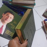 Gambar Buku PERJUANGAN PENGABDIAN PEMIKIRAN dari Toko Buku 49 undefined 3 Tokopedia