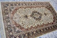 Gambar Karpet Handmade Made in Turki Cream Brown 118x184 Cm dari Sufi Carpet undefined 3 Tokopedia