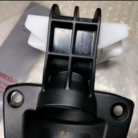 Gambar Engsel Dudukan Tutup Bensin PCX 160 2021-2023 kode part : 64450-K1Z-N2 dari citrajayamotor_NEW undefined 2 Tokopedia