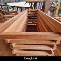 Gambar KUSEN PINTU KAYU BENGKIRAI, KELADAN & ULIN  KALIMANTAN KAYU SOLID PERHUTANI GRADE A. ( HANYA INVOICE ) - KELADAN, 3,5X80X200CM dari TBP furniture undefined 2 Tokopedia