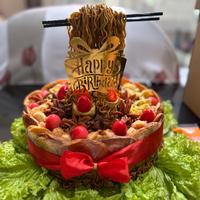 Gambar FLYING NOODLE BIRTHDAY BAKMI TERBANG ULANG3 TAHUN PORSI 10 ORANG - HALAL dari Dave Trading undefined 5 Tokopedia