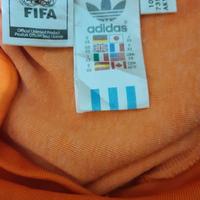 Gambar tracktop adidas netherland 2014 original second dari Zone Shop ID undefined 4 Tokopedia
