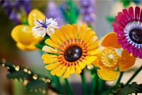 Gambar LEGO Original ICONS 10313 Wildflower Bouquet - Mainan Anak Koleksi Bunga Botanical dari GV Online Shop undefined 3 Tokopedia
