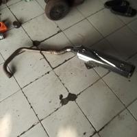 Gambar knalpot Tiger Revo original silencer aja bekas rubahan thunder125 asli AHM tameng coak dari RRamelia undefined 3 Tokopedia