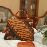 Gambar Tas Batik Tulis Solo Tas Kulit Wanita | Terbaru size 25 cantik dari Tamathacraft undefined 3 Tokopedia