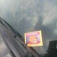 Gambar stiker warning parkir sembarangan untuk mobil dan motor dari EnakAjaLoh official undefined 5 Tokopedia
