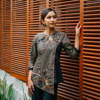Gambar Hadinata Batik Wanita Blouse Juwita Janu - XS dari Hadinata Batik undefined 2 Tokopedia