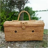 Gambar Gimbal Tempat tas rotan kotak wadah aksesoris make up Rattan rectangular trunk with shoulder strap dari dedaunanshop undefined 1 Tokopedia