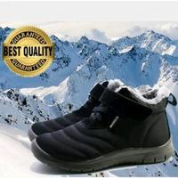 Gambar Sepatu Boots Musim Dingin Pria - Snow Boots Winter 010 - Navy, 39 dari MEN ORIGINAL STUFF undefined 1 Tokopedia