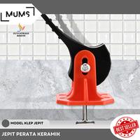 Gambar TERMURAH ALAT PENJEPIT KERAMIK /ALAT BANTU PEMASANGAN KERAMIK GRANIT MARMER PERATA LEVELLING/Reusable Tile Leveling Spacer Pin Clamp Catok Jepit Perata Pasang Keramik Granit Tipe Jepit Pin T Besi Baja Dapat di pakai berulang BERKUALITAS DPM dari DUTA PERKASA MANDIRI 88 undefined 4 Tokopedia