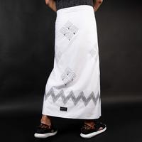 Gambar Katsae - Sarung Bordir Jabal Abu Qubais (JAQ) 100% Timbul Sarung Pria Dewasa Sarung Sholat Warna Putih - Putih dari KATSAE undefined 1 Tokopedia