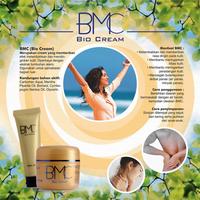 Gambar Bmc Bio Cream 30Gr Cream Yang Memberikan Efek Melembabkan Dan Mendinginkan Kulit Bio Multiple Cream PAKET 3 BOTOL KK INDONESIA - 1 BTL BMC 60 GR dari KK STORE HERBAL undefined 4 Tokopedia