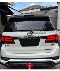 Gambar Stoplamp Fortuner Grand 12 - Up Led Bar Lexus Style - Smoke dari Pusat Variasi Import undefined 3 Tokopedia