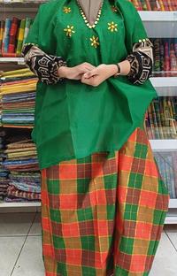 Gambar Baju Bodo Sulsel Payet Pakaian Adat Tradisional Bugis Makassar Lengan Pendek Warna Hijau Tua dari rosseberlin7 undefined 2 Tokopedia