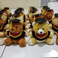 Gambar Boneka Tedy Mini Toga 15 CM/Boneka Wisuda - crem polos dari zahra@ undefined 1 Tokopedia