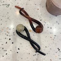 Gambar evry | Banana Claw with Big Boba Marble / Jepitan Rambut model pisang/ Jedai Rambut Korea - beige dari evry_id undefined 1 Tokopedia
