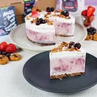 Gambar Ice Cream Cake Mix Berries Yoghurt | Kue Es Krim Three Folks - 15 dari Three Folks undefined 3 Tokopedia